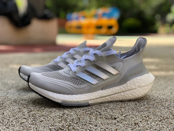 Giay Adidas Ultraboost 21 'Grey' GV7724