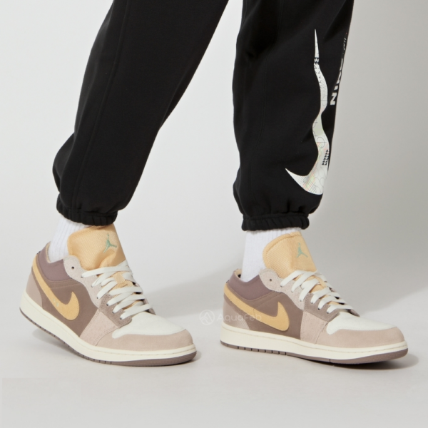 Giày Nike Air Jordan 1 Low SE Craft 'Taupe Haze' DN1635-200 - Ảnh 2