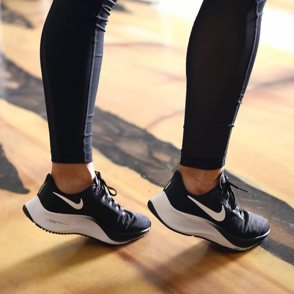 Giày Nike Wmns Air Zoom Pegasus 37 'Black White' BQ9647-002 - Ảnh 4