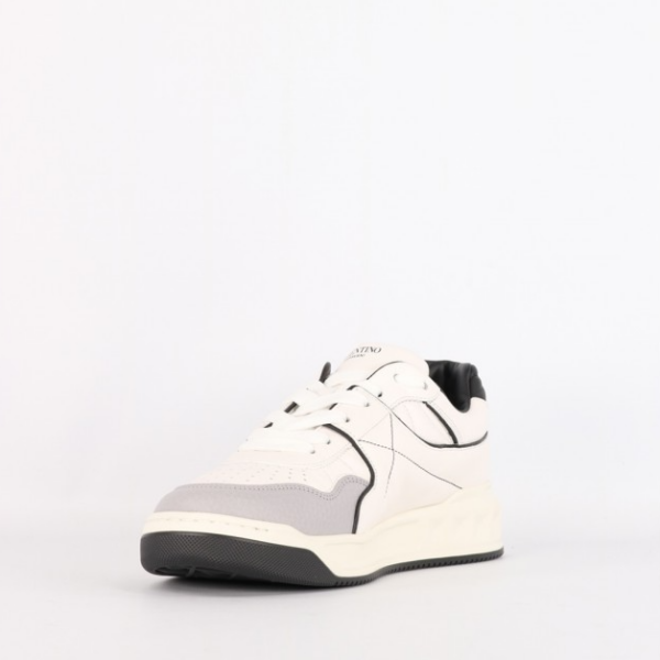 Giày Valentino One Stud Low Top Nappa White Black WY2S0E71-NWN-0N2 - Ảnh 2
