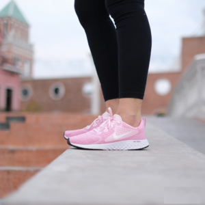 Alternative view of Giày Nike Legend React GS 'Pink Foam' AH9437-601