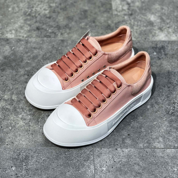 Giày Alexander McQueen Wmns Deck Lace-Up Plimsoll 'Magnolia' 654593-W4PQ1-9297 - Ảnh 2