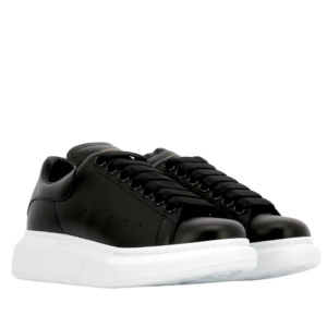 Alternative view of Giày Alexander McQueen Wmns Oversized Sneaker 'Black' 553770-WHGP0-1000