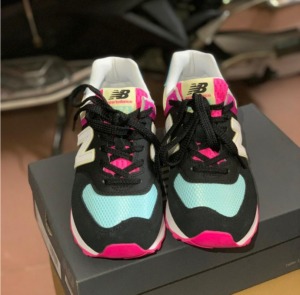 Alternative view of Giày New Balance 574 Classic 'Black Pink Glow' WL574GP2