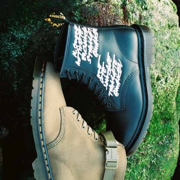Giày Dr. Martens 1460 Futura Laboratories Embroidered Black Leather 27596001 - Ảnh 3
