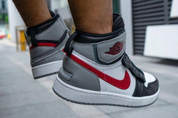 Giày Nike Air Jordan 1 High FlyEase GS 'Particle Grey' CT4897-002 - Ảnh 2