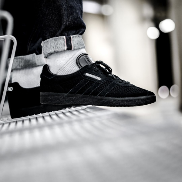 Giày Adidas Neighborhood x Gazelle Super 'Triple Black' DA8836 - Ảnh 2
