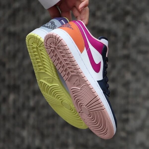 Giày Nike Air Jordan 1 Low 'Mismatched Purple Magenta' DJ4342-400 - Ảnh 4