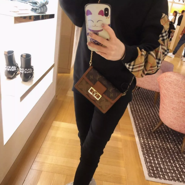 Túi Louis Vuitton DAUPHINE Chain Wallet M68746 - Ảnh 5