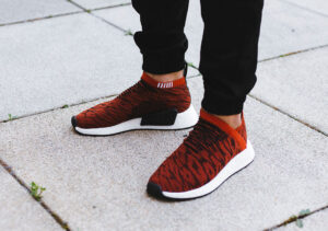Alternative view of Giày Adidas NMD CS2 Primeknit 'Red Glitch' BY9406