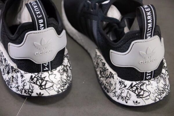Giày Adidas NMD R1 'Black Graffiti' EH0779 - Ảnh 3