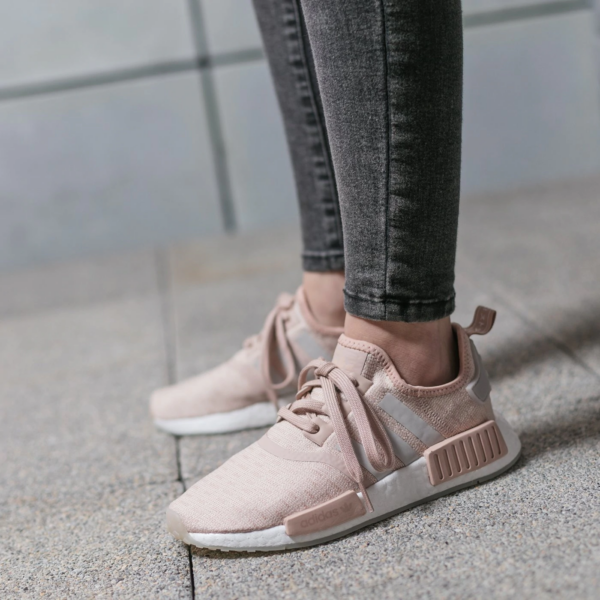 Giày Adidas Wmns NMD_R1 'Chalk Pearl' CQ2012 - Ảnh 4