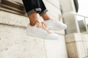 Alternative view of Giày Adidas Rivalry Low 'Cloud White' EF6423