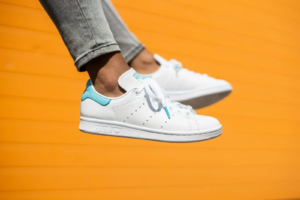 Giay Adidas Stan Smith 'White Blue Glow' EF4480