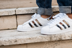 Giay Adidas Superstar 'White Savanna' GV9698