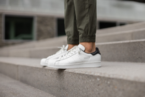 Alternative view of Giày Adidas Superstar Pure 'London' FV3016