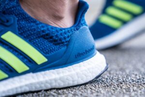 Alternative view of Giày Adidas UltraBOOST 'LEGEND MARINE' F35234