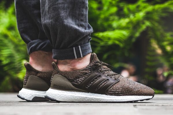 Giày Adidas Ultraboost 3.0 'Trace Olive' S82018 - Ảnh 3