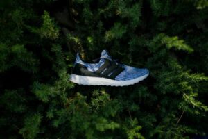 Alternative view of Giày Adidas x Parley Ultraboost 4.0 'White Carbon' BC0248