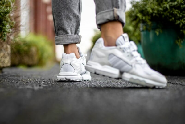 Giay Adidas Wmns ZX Torsion 'Cloud White' EG8814