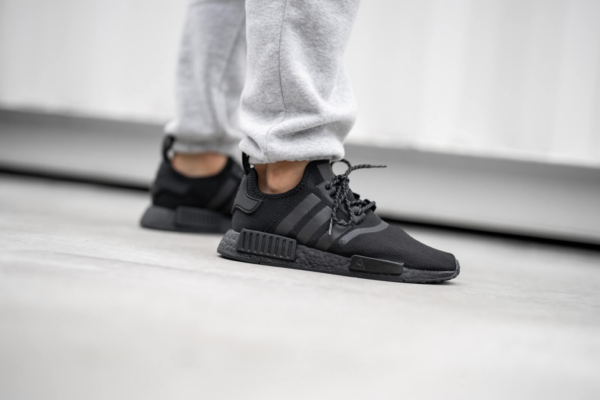Giày Adidas Pharrell x NMD R1 'Black Future' GY4977 - Ảnh 4