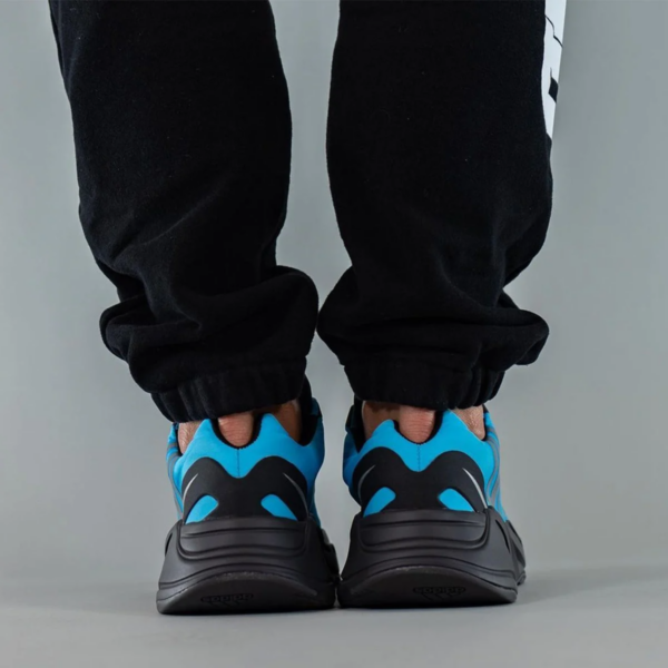 Giày Adidas Yeezy Boost 700 MNVN 'Bright Cyan' GZ3079 - Ảnh 2