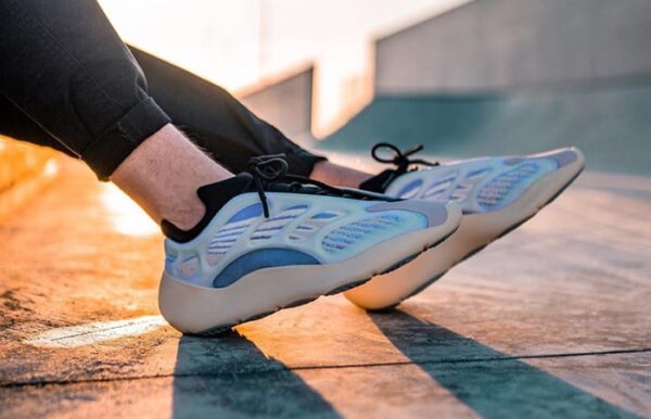Giày Adidas Yeezy 700 V3 'Arzareth' G54850 - Ảnh 3
