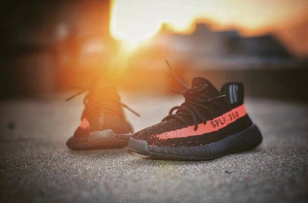 Giày Adidas Yeezy Boost 350 V2 'Core Black Red' BY9612 - Ảnh 5