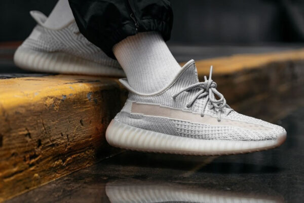 Giày Adidas Yeezy Boost 350 V2 'Lundmark Non-Reflective' FU9161 - Ảnh 3