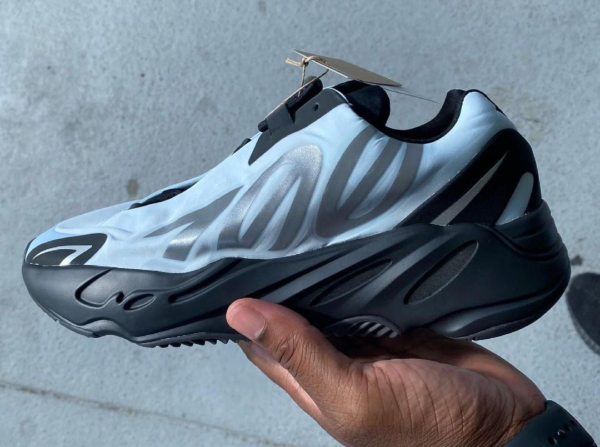 Giày Adidas Yeezy Boost 700 MNVN 'Blue Tint' GZ0711 - Ảnh 4