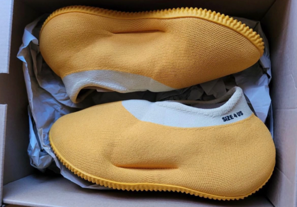 Giày Adidas Yeezy Knit Runner 'Sulfur' GW5353 - Ảnh 9