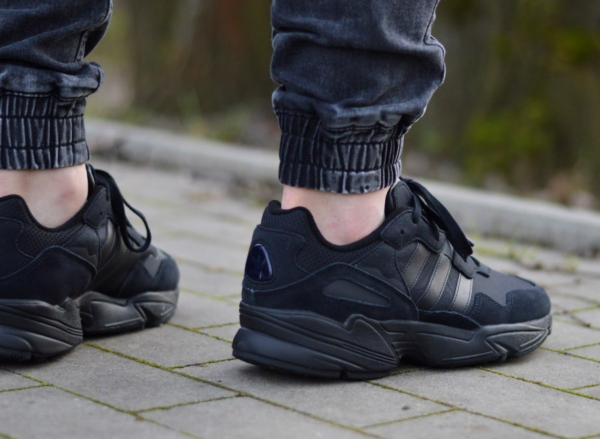 Giày Adidas Yung 96 J 'Triple Black' DB2792 - Ảnh 4