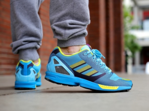 Alternative view of Giày Adidas ZX 8000 'Light Blue Sand' FY7686