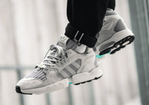 Giay Adidas ZX Torsion 'Grey Two' EE4809