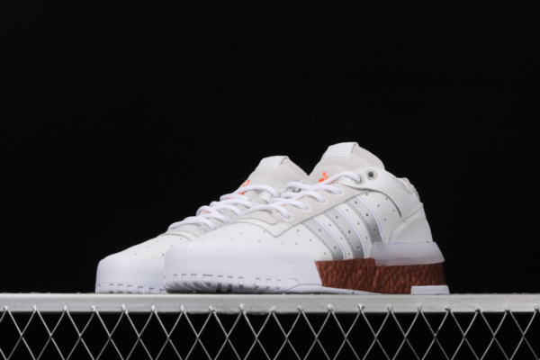 Giày Adidas Originals Rivalry RM Low Crystal White FV5032 - Ảnh 4