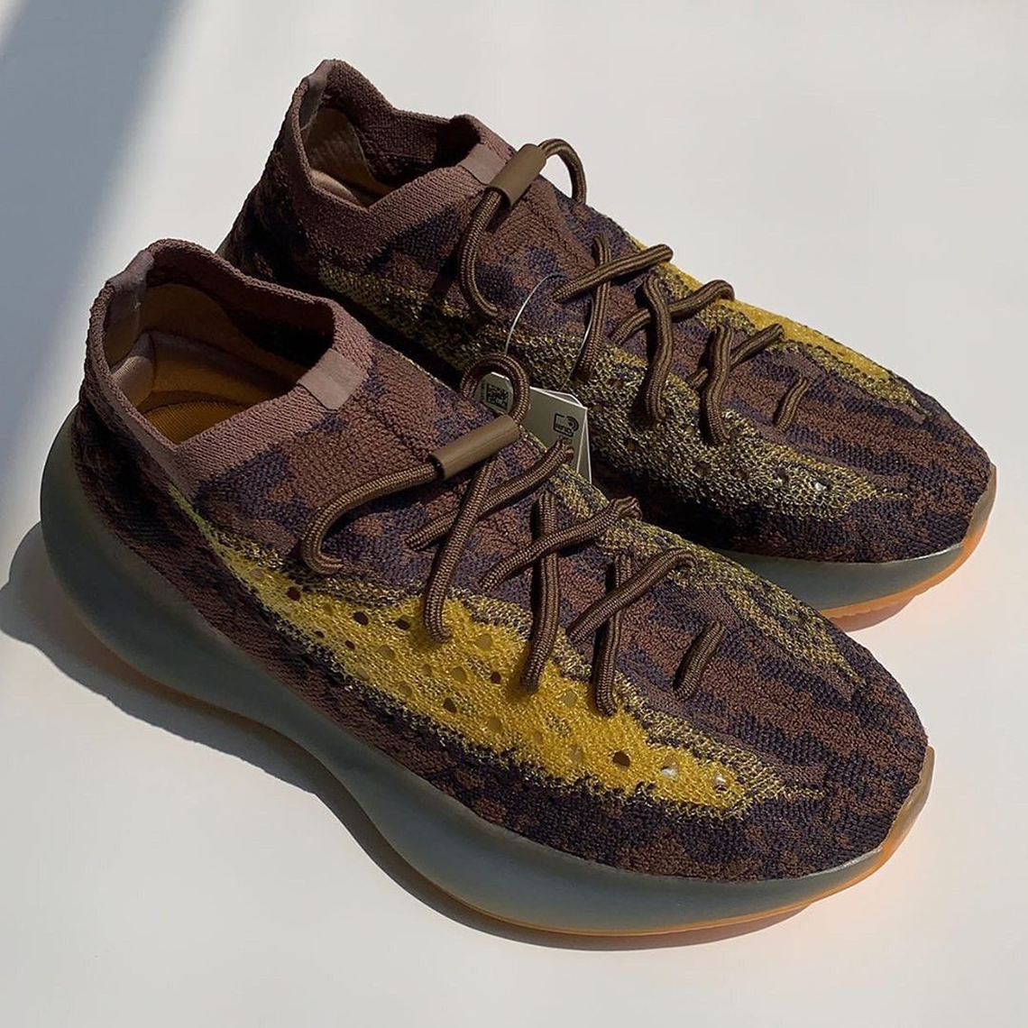 Giày Adidas Yeezy Boost 380 'Lmnte Reflective' H02541 - Ảnh 2