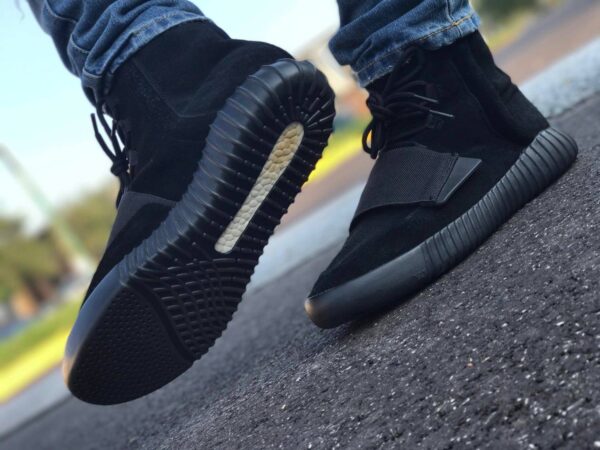 Giày Adidas Yeezy Boost 750 'Triple Black' BB1839 - Ảnh 2