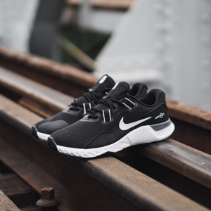 Alternative view of Giày Nike Renew Retaliation TR 2 'Black Cool Grey' CK5074-001