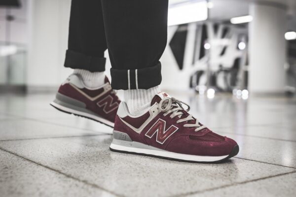 Giày New Balance 574 'Burgundy' WL574ER - Ảnh 3