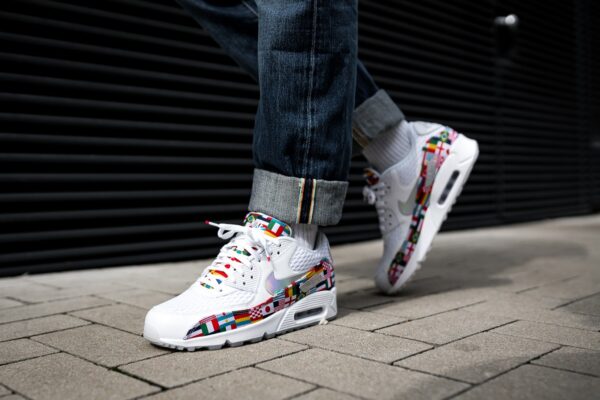 Giày Nike Air Max 90 NIC 'One World' AO5119-100 - Ảnh 2