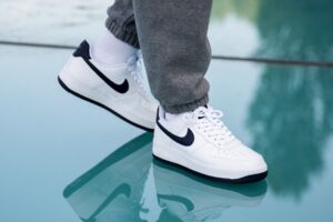 Alternative view of Giày Nike Air Force 1 07 White Obsidian AH0287-108