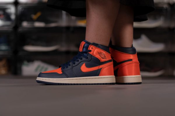 Giày Nike Wmns Air Jordan 1 Retro High 'Blue Void' AH7389-408 - Ảnh 5