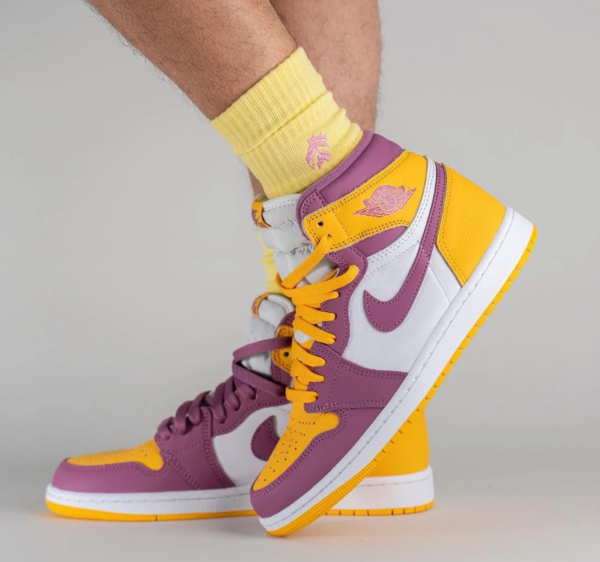 Giay Nike Air Jordan 1 Retro High OG 'Brotherhood' 555088-706
