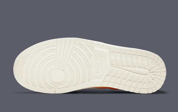 Giày Nike Air Jordan 1 Centre Court 'University Gold' DJ2756-102 - Ảnh 7