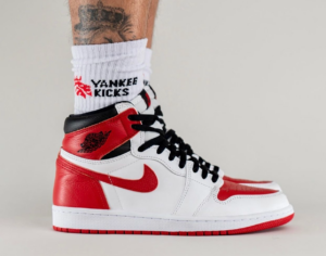 Giay Nike Air Jordan 1 Retro High OG 'Heritage' 555088-161