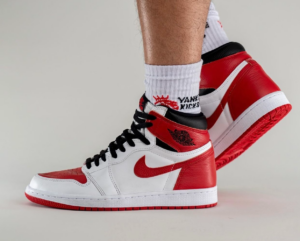 Giay Nike Air Jordan 1 Retro High OG 'Heritage' 555088-161