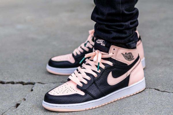 Giày Nike Air Jordan 1 Retro High OG GS 'Crimson Tint' 575441-081 - Ảnh 4