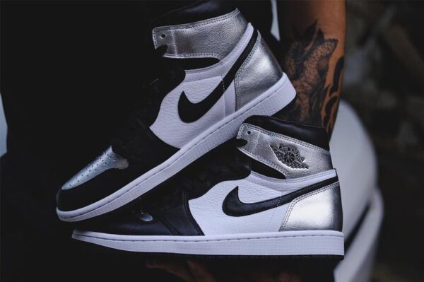 Giày Nike Wmns Air Jordan 1 High OG 'Silver Toe' CD0461-001 - Ảnh 6