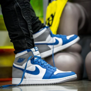 Giay Nike Air Jordan 1 Retro High OG 'True Blue' DZ5485-410
