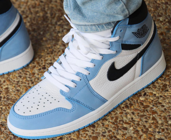 Giày Nike Air Jordan 1 Retro High OG GS 'University Blue' 575441-134 - Ảnh 3